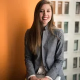 Employée Maman Zen souriante